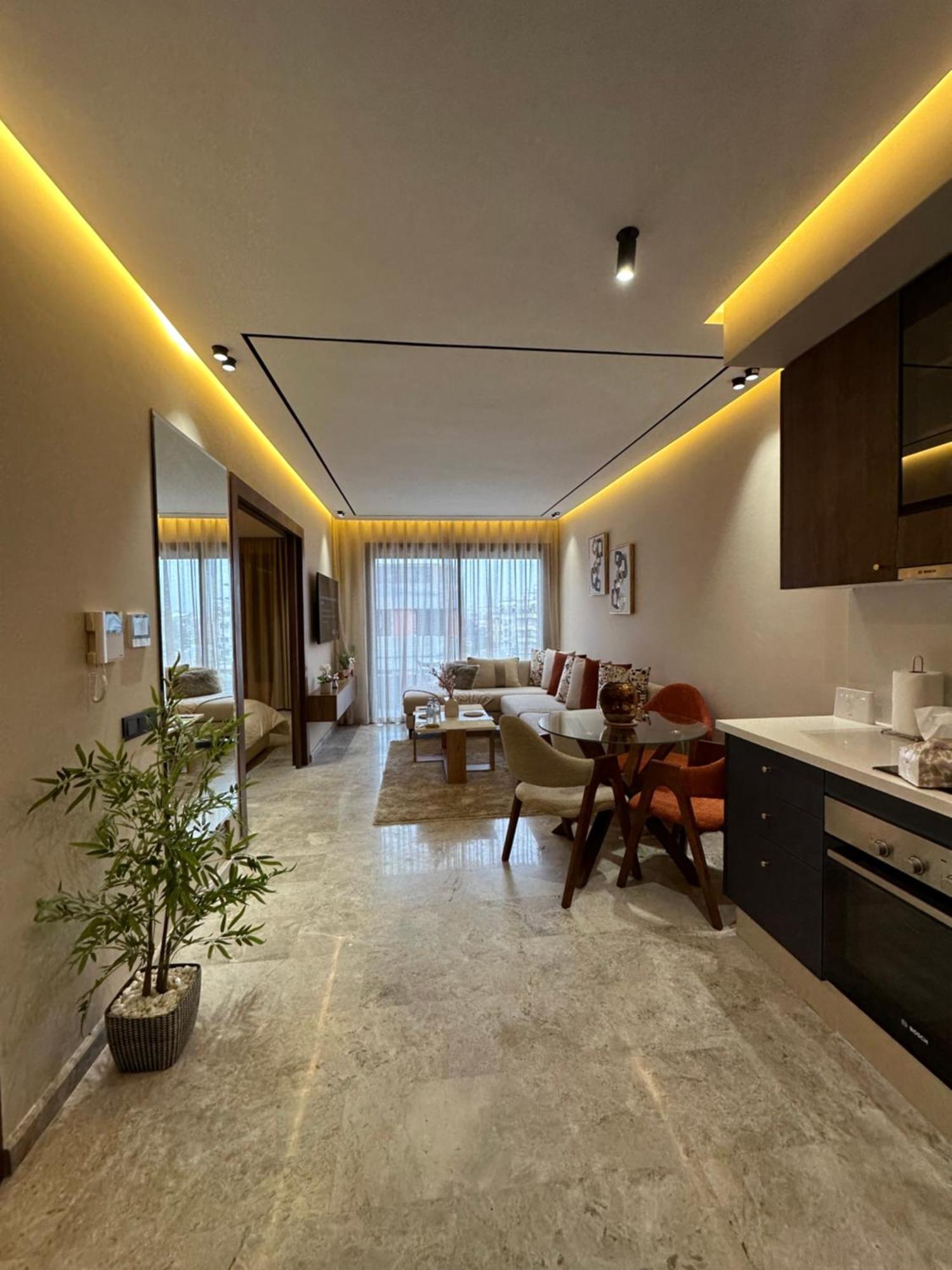 Deux Luxueux A Palmiers Casablanca